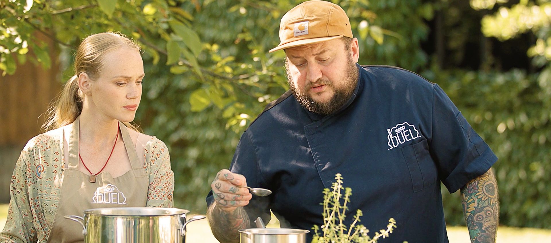 Vegánsky špargľový quiche vs Špargľový krém Vegánsky špargľový quiche vs Špargľový krém