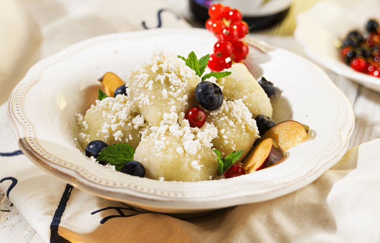 Recept → Slivkové gule s tvarohom Recept → Slivkové gule s tvarohom