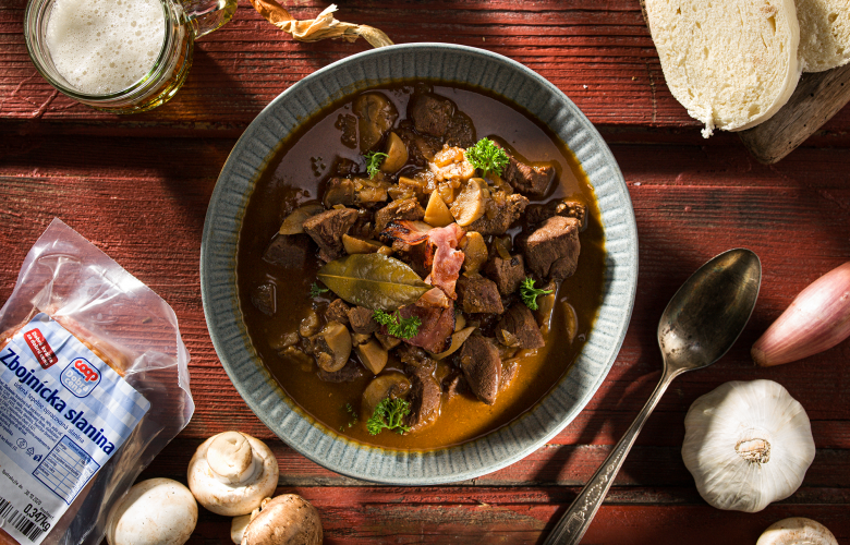 Recept → Hovädzí guláš s hubami Recept → Hovädzí guláš s hubami