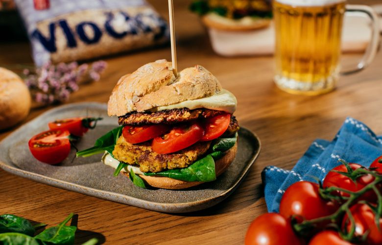 Recept → Mrkvový burger s vločkami Recept → Mrkvový burger s vločkami