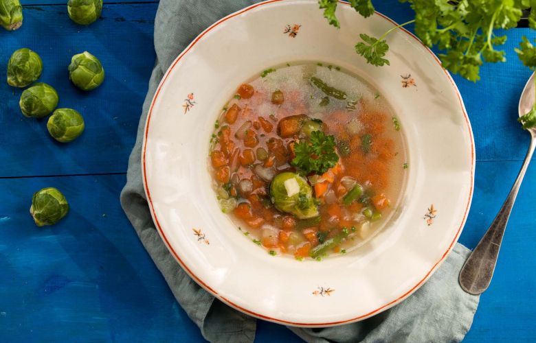 Recept → Jarná zeleninová polievka Recept → Jarná zeleninová polievka