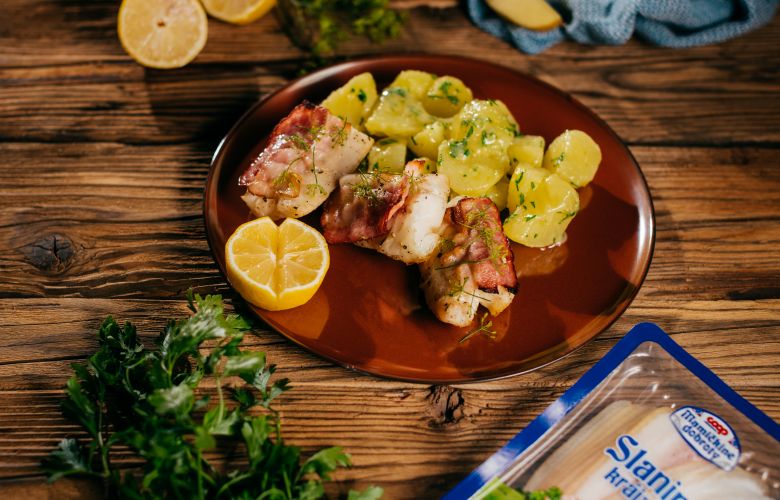 Recept → Pečená treska so slaninou a varenými zemiakmi