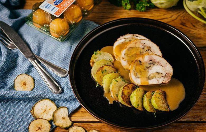 Recept → KURACIA ROLÁDA S HRUŠKOVOU PLNKOU Recept → KURACIA ROLÁDA S HRUŠKOVOU PLNKOU