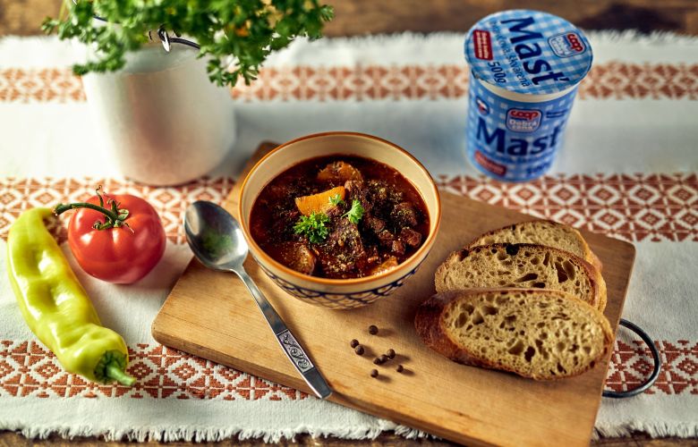 Recept → POCTIVÝ HOVÄDZÍ KOTLÍKOVÝ GULÁŠ Recept → POCTIVÝ HOVÄDZÍ KOTLÍKOVÝ GULÁŠ