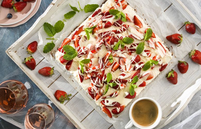 Recept → Lahodný jahodový dezert s piškótami a čokoládou