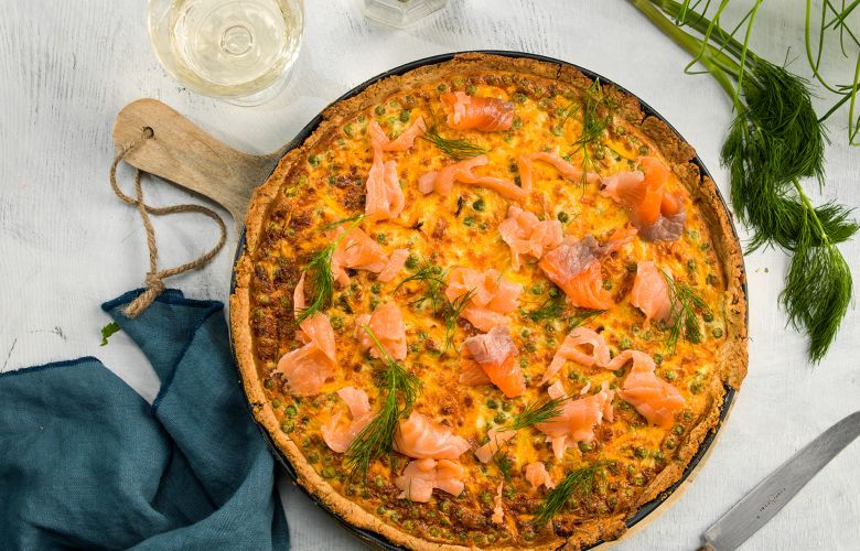 Recept → Slaný koláč s bryndzou, jarnou zeleninou a údeným lososom Recept → Slaný koláč s bryndzou, jarnou zeleninou a údeným lososom