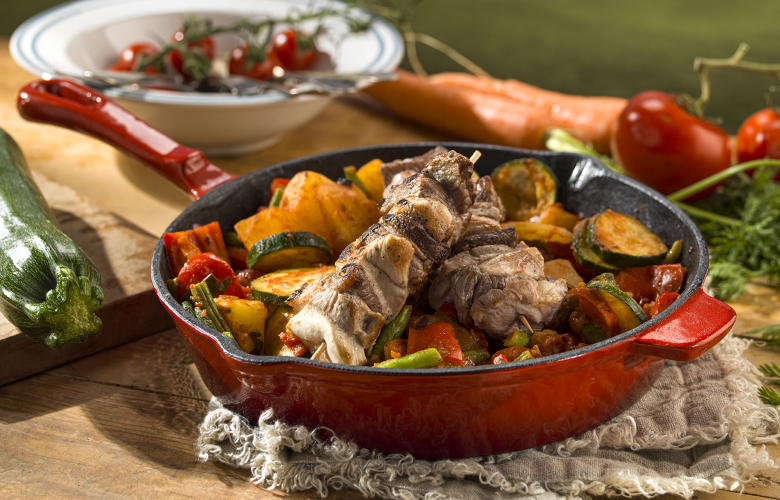 Recept → Mäsové špízy s dusenou letnou zeleninkou Recept → Mäsové špízy s dusenou letnou zeleninkou