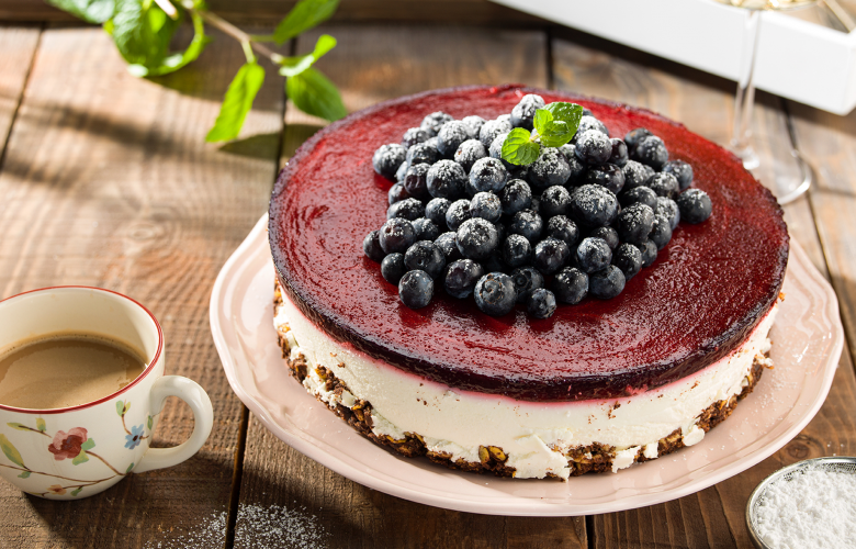 Recept → Tvarohová torta s ovocím Recept → Tvarohová torta s ovocím