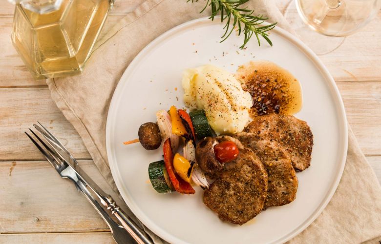 Recept → Grilovaná zelenina s chrumkavými bravčovými plátkami Recept → Grilovaná zelenina s chrumkavými bravčovými plátkami